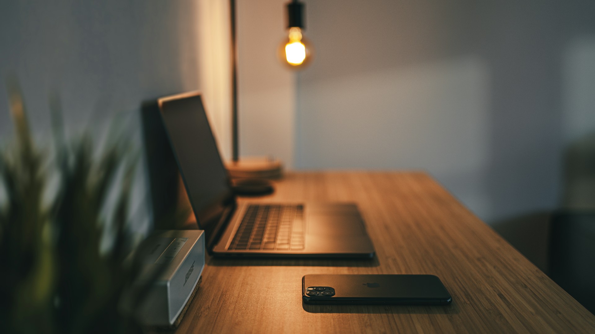 How I Design My Workspace for Deep Work (And Why It Changes Monthly)